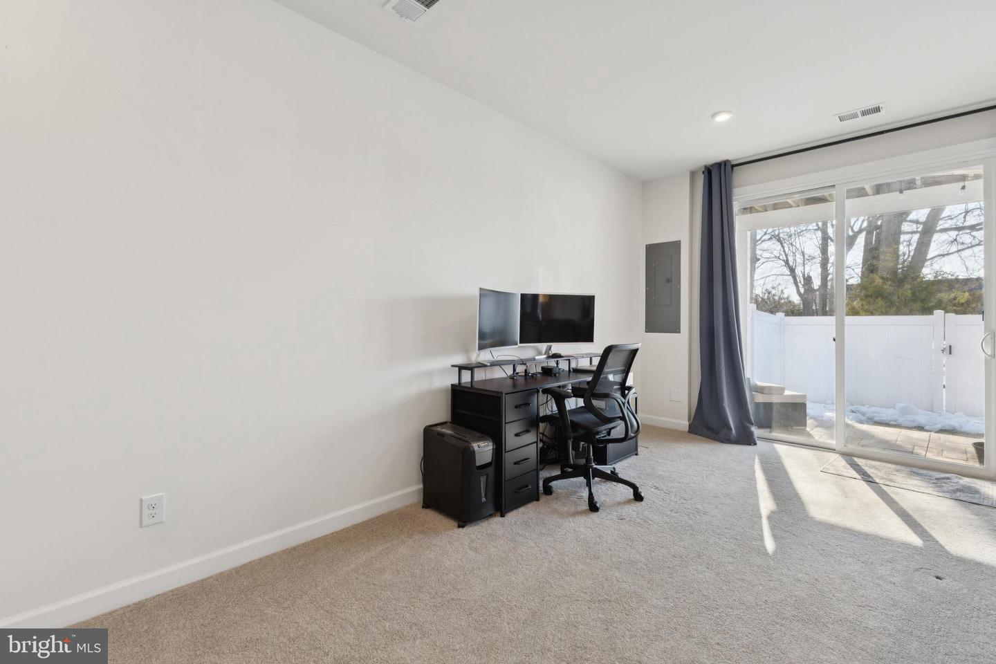 8102 ZOE PL, ALEXANDRIA, Virginia 22306, 3 Bedrooms Bedrooms, ,3 BathroomsBathrooms,Residential,For sale,8102 ZOE PL,VAFX2289760 MLS # VAFX2289760