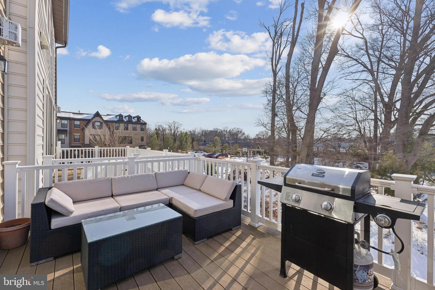 8102 ZOE PL, ALEXANDRIA, Virginia 22306, 3 Bedrooms Bedrooms, ,3 BathroomsBathrooms,Residential,For sale,8102 ZOE PL,VAFX2289760 MLS # VAFX2289760