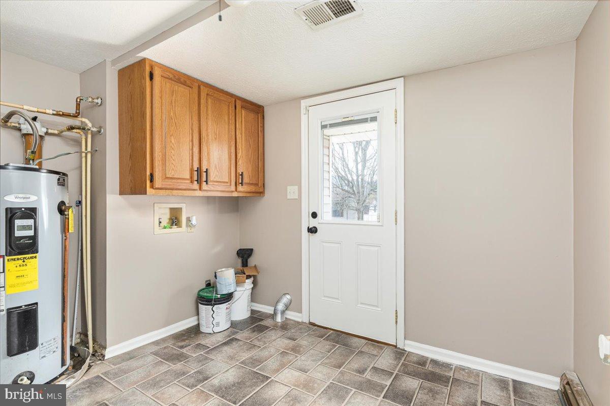 961 W MAIN ST, STANLEY, Virginia 22851, 3 Bedrooms Bedrooms, 5 Rooms Rooms,2 BathroomsBathrooms,Residential,For sale,961 W MAIN ST,VAPA2006018 MLS # VAPA2006018