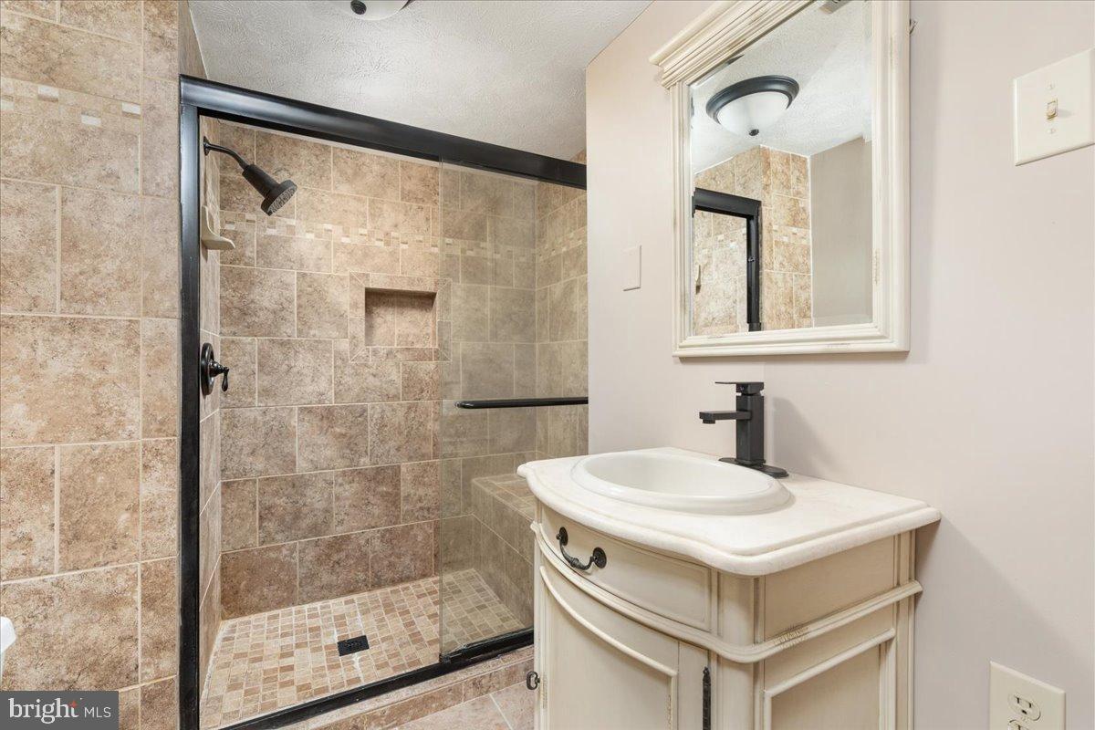 961 W MAIN ST, STANLEY, Virginia 22851, 3 Bedrooms Bedrooms, 5 Rooms Rooms,2 BathroomsBathrooms,Residential,For sale,961 W MAIN ST,VAPA2006018 MLS # VAPA2006018