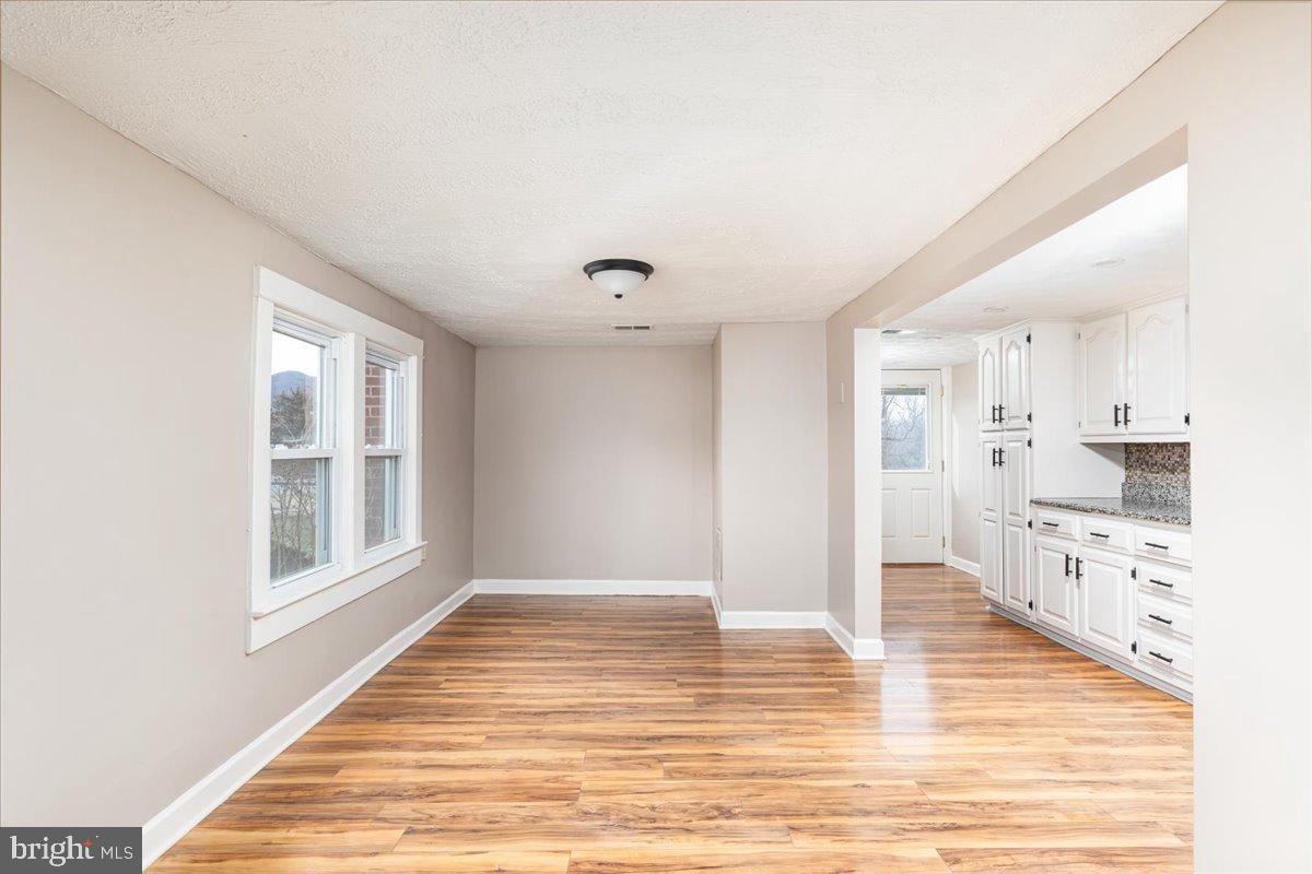 961 W MAIN ST, STANLEY, Virginia 22851, 3 Bedrooms Bedrooms, 5 Rooms Rooms,2 BathroomsBathrooms,Residential,For sale,961 W MAIN ST,VAPA2006018 MLS # VAPA2006018