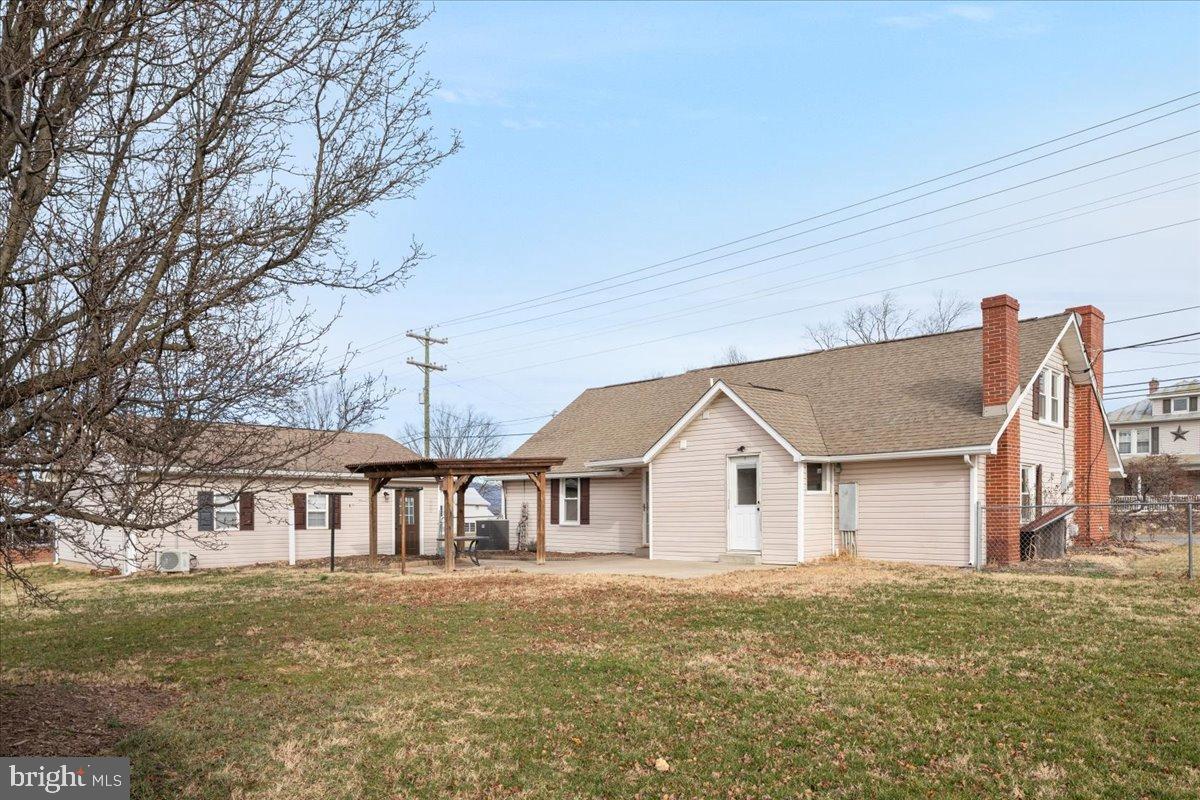 961 W MAIN ST, STANLEY, Virginia 22851, 3 Bedrooms Bedrooms, 5 Rooms Rooms,2 BathroomsBathrooms,Residential,For sale,961 W MAIN ST,VAPA2006018 MLS # VAPA2006018