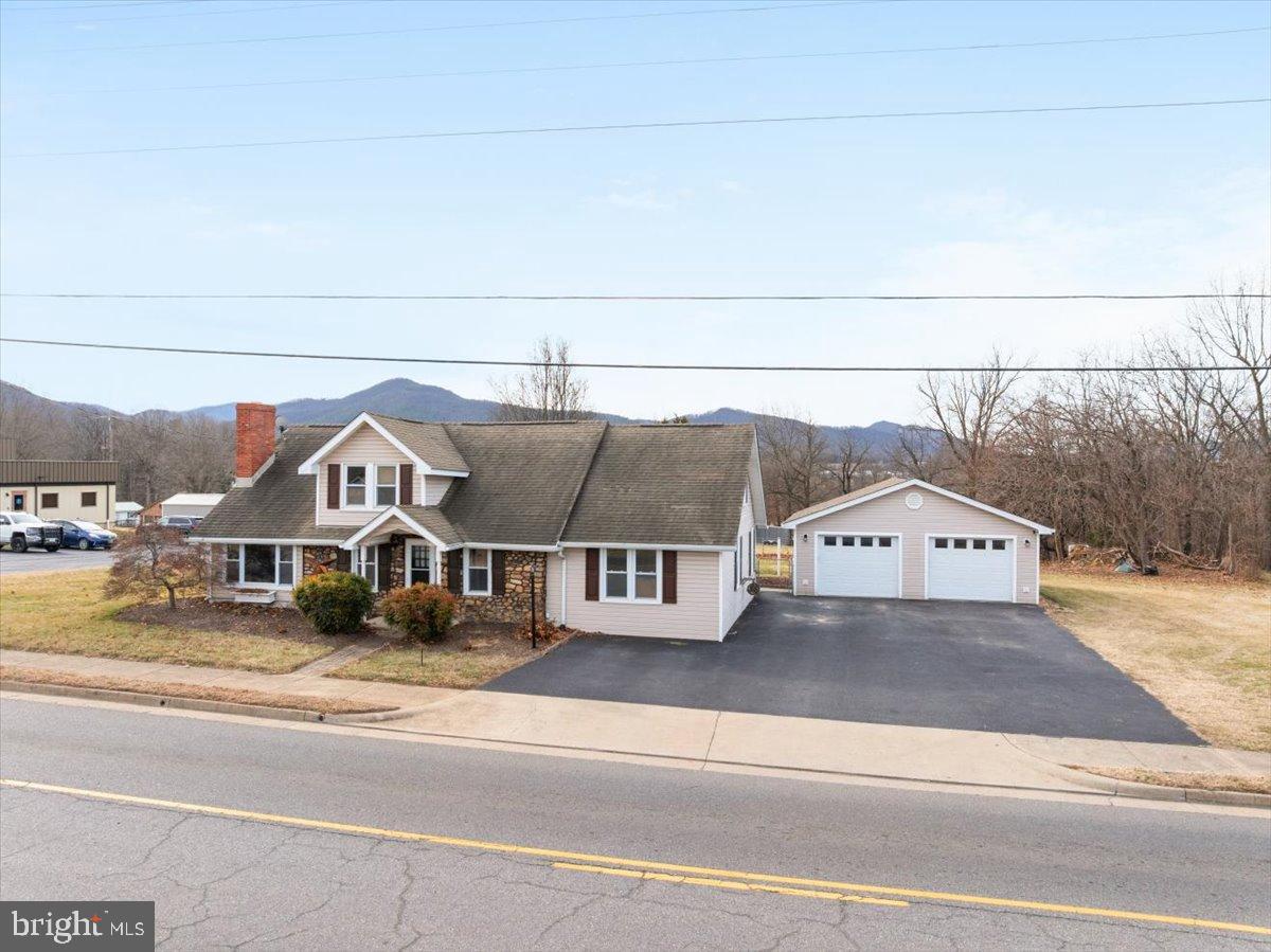 961 W MAIN ST, STANLEY, Virginia 22851, 3 Bedrooms Bedrooms, 5 Rooms Rooms,2 BathroomsBathrooms,Residential,For sale,961 W MAIN ST,VAPA2006018 MLS # VAPA2006018