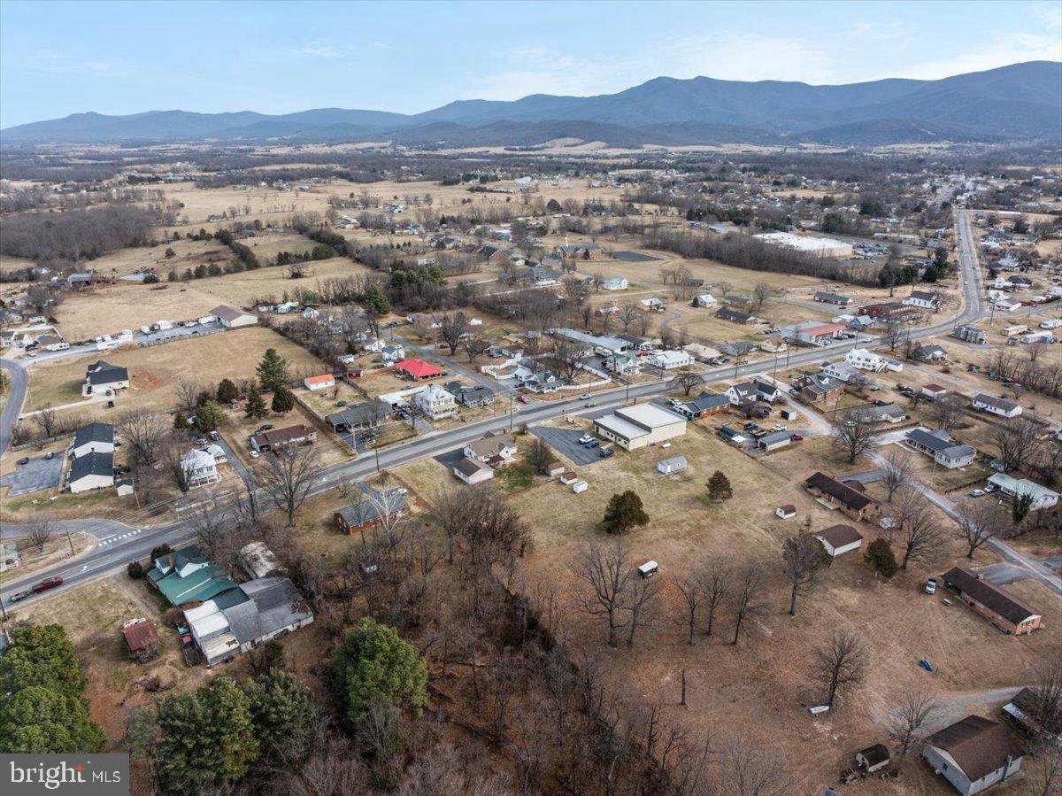 961 W MAIN ST, STANLEY, Virginia 22851, 3 Bedrooms Bedrooms, 5 Rooms Rooms,2 BathroomsBathrooms,Residential,For sale,961 W MAIN ST,VAPA2006018 MLS # VAPA2006018