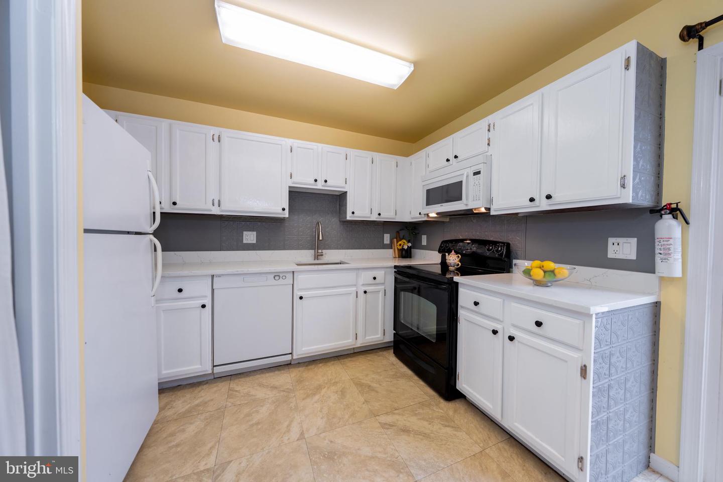 5919 FIRST LANDING WAY #183, BURKE, Virginia 22015, 2 Bedrooms Bedrooms, ,1 BathroomBathrooms,Residential,For sale,5919 FIRST LANDING WAY #183,VAFX2289802 MLS # VAFX2289802