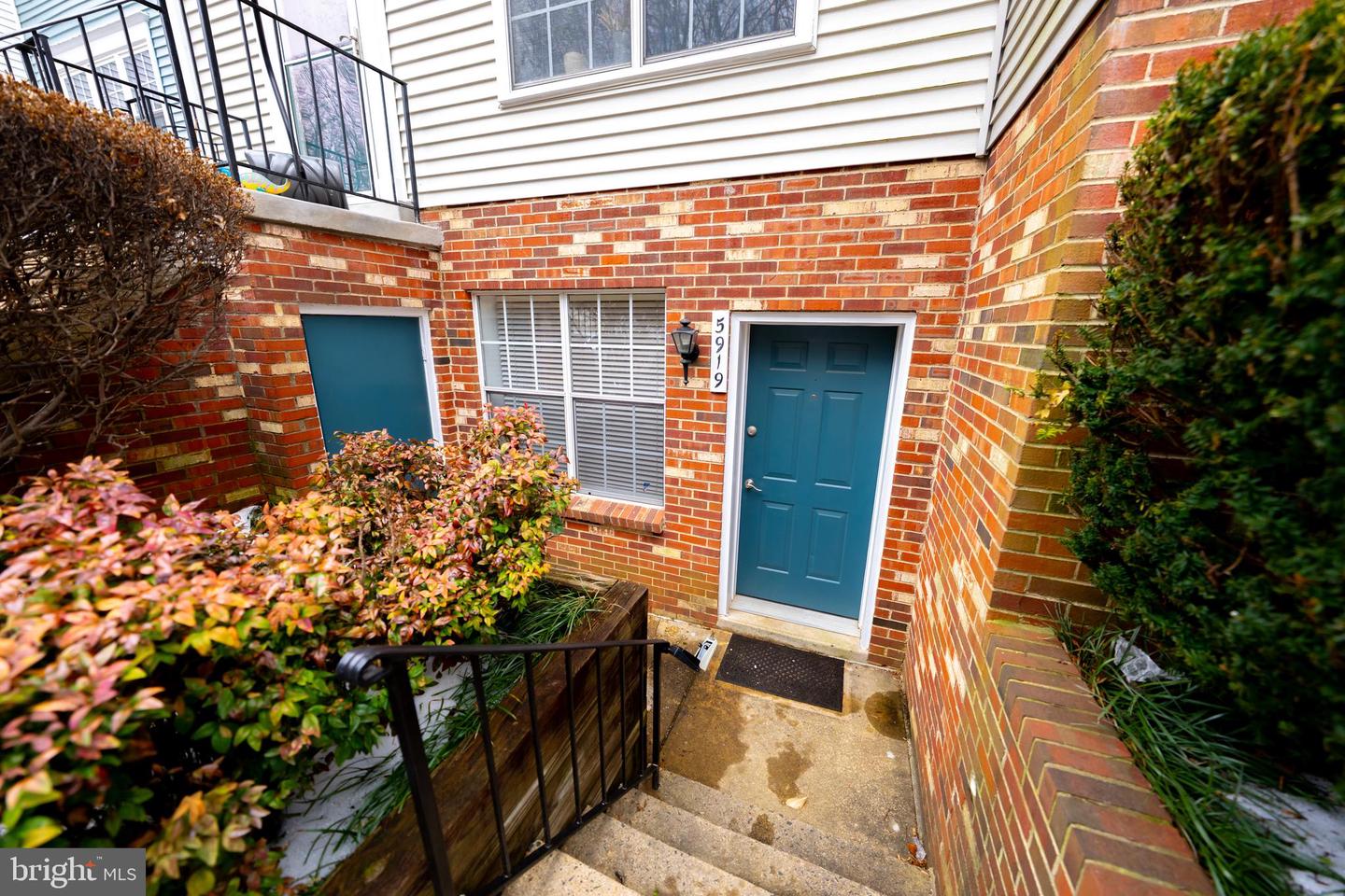 5919 FIRST LANDING WAY #183, BURKE, Virginia 22015, 2 Bedrooms Bedrooms, ,1 BathroomBathrooms,Residential,For sale,5919 FIRST LANDING WAY #183,VAFX2289802 MLS # VAFX2289802