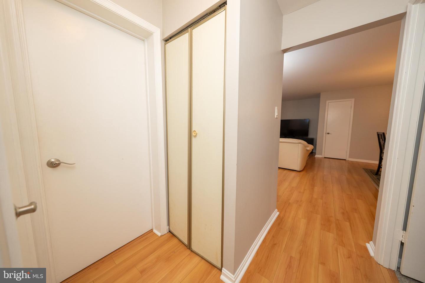 5919 FIRST LANDING WAY #183, BURKE, Virginia 22015, 2 Bedrooms Bedrooms, ,1 BathroomBathrooms,Residential,For sale,5919 FIRST LANDING WAY #183,VAFX2289802 MLS # VAFX2289802