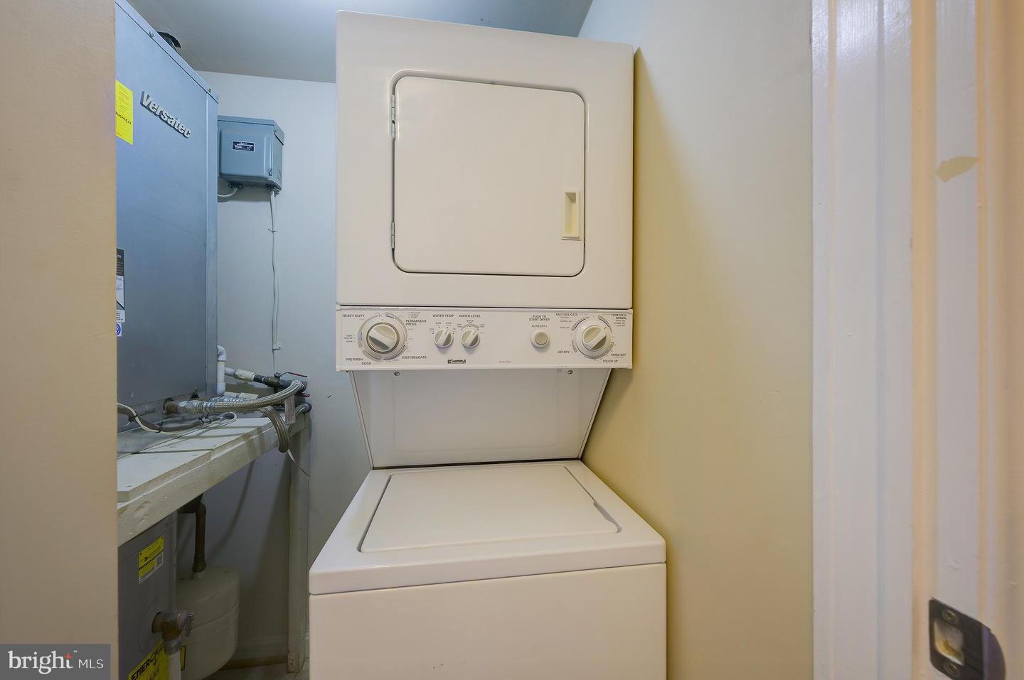 3690 38TH ST NW #C237, WASHINGTON, District Of Columbia 20016, 2 Bedrooms Bedrooms, ,1 BathroomBathrooms,Residential,For sale,3690 38TH ST NW #C237,DCDC2245220 MLS # DCDC2245220