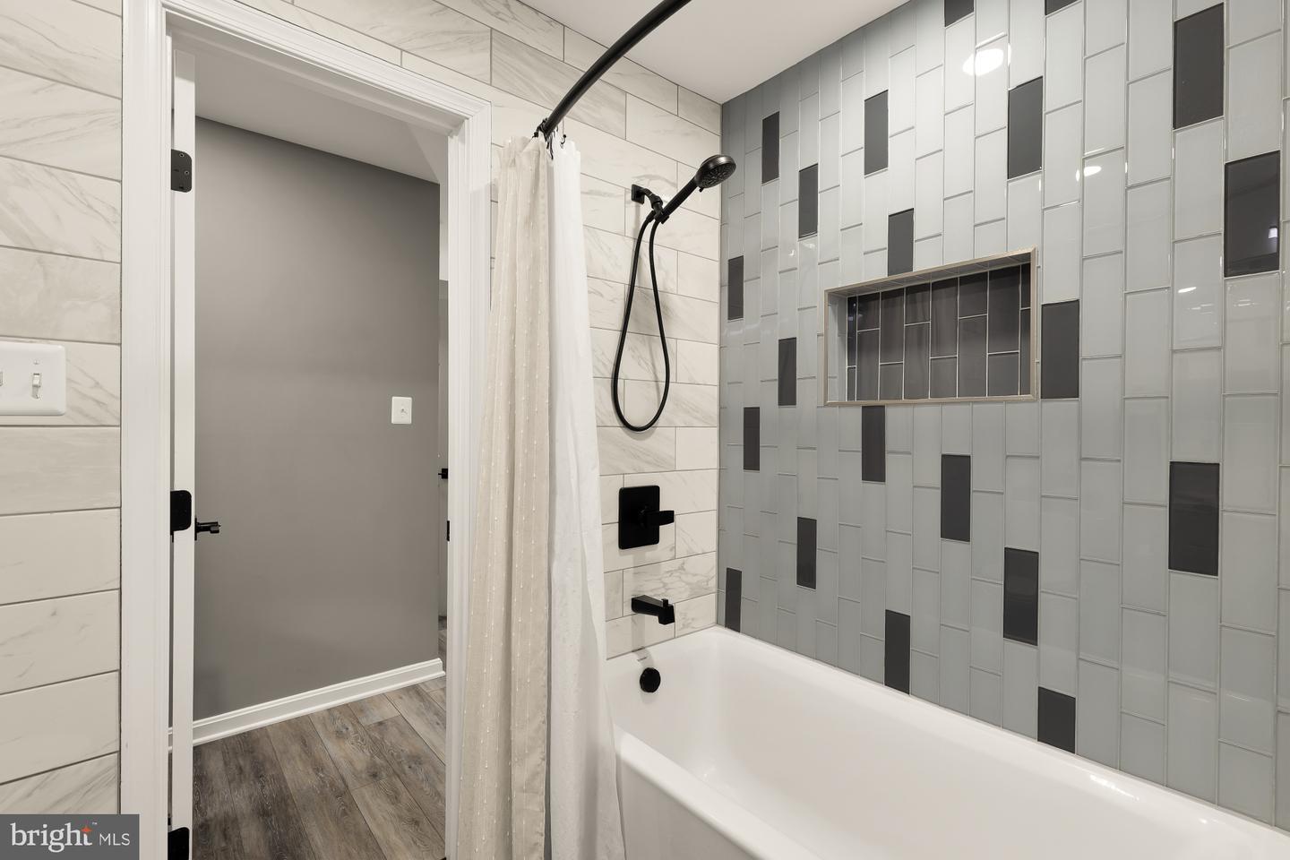 2221 LOVEDALE LN #202B, RESTON, Virginia 20191, 2 Bedrooms Bedrooms, ,1 BathroomBathrooms,Residential,For sale,2221 LOVEDALE LN #202B,VAFX2289828 MLS # VAFX2289828