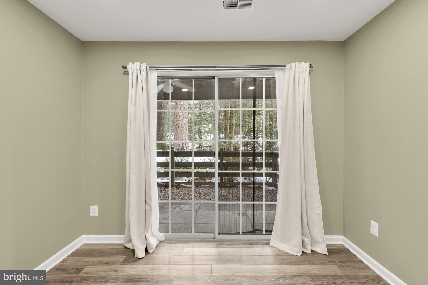 2221 LOVEDALE LN #202B, RESTON, Virginia 20191, 2 Bedrooms Bedrooms, ,1 BathroomBathrooms,Residential,For sale,2221 LOVEDALE LN #202B,VAFX2289828 MLS # VAFX2289828