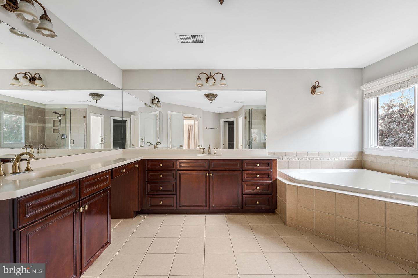 20581 MYERS PL, LEESBURG, Virginia 20175, 6 Bedrooms Bedrooms, ,5 BathroomsBathrooms,Residential,For sale,20581 MYERS PL,VALO2115506 MLS # VALO2115506