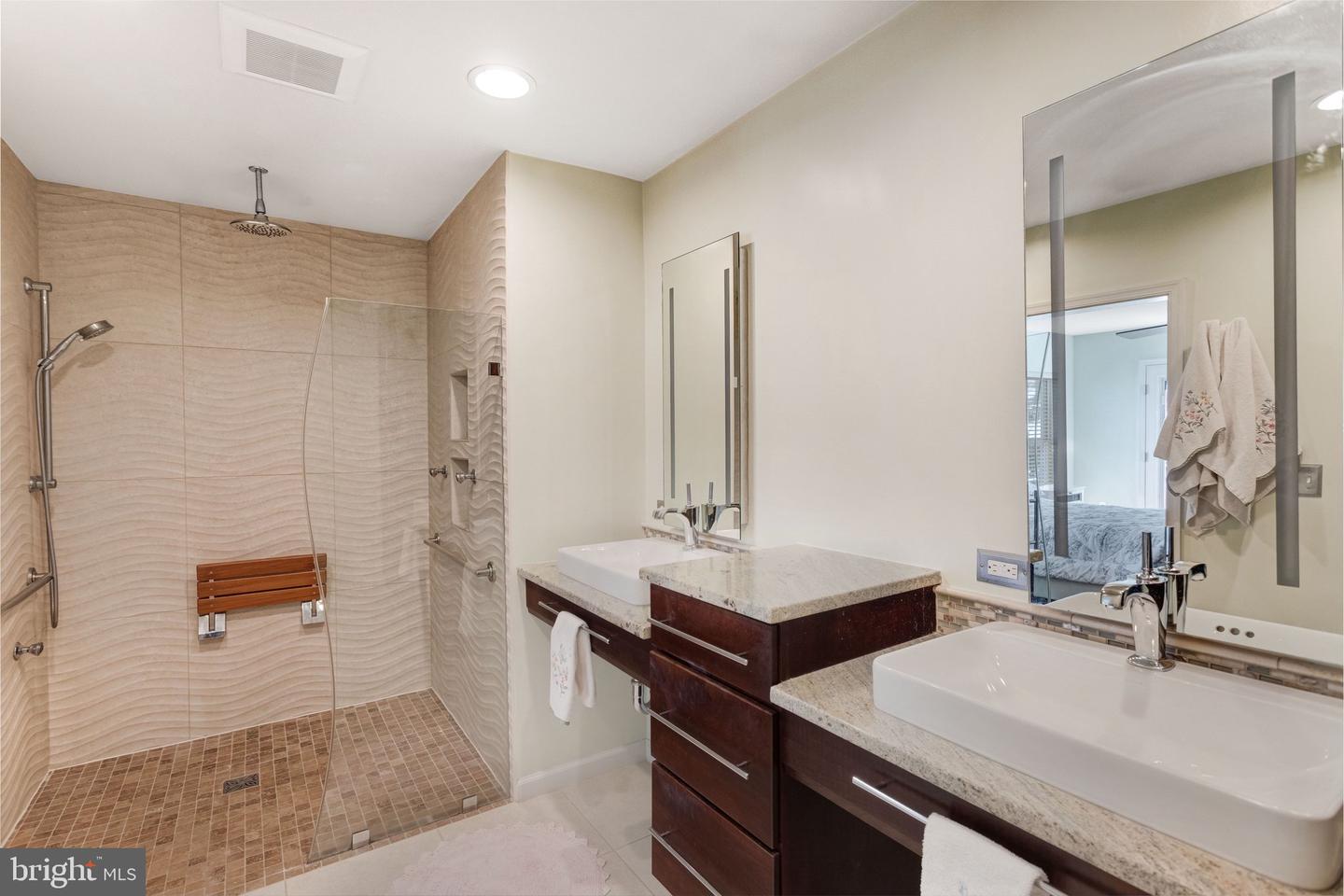 114 MOUNT HIGH ST, OCCOQUAN, Virginia 22125, 3 Bedrooms Bedrooms, ,3 BathroomsBathrooms,Residential,For sale,114 MOUNT HIGH ST,VAPW2112128 MLS # VAPW2112128