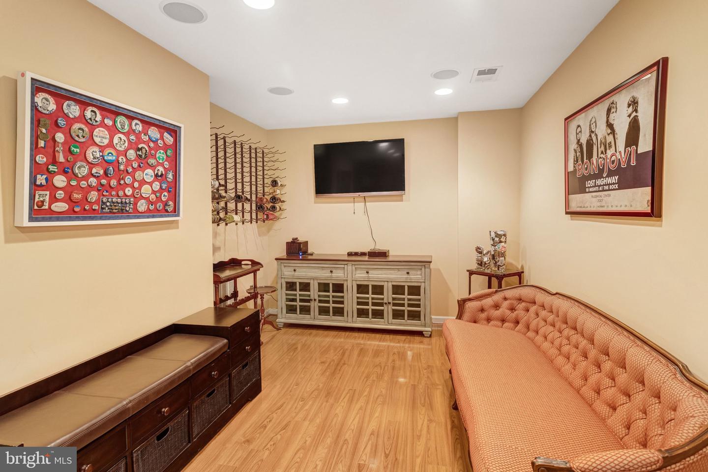 114 MOUNT HIGH ST, OCCOQUAN, Virginia 22125, 3 Bedrooms Bedrooms, ,3 BathroomsBathrooms,Residential,For sale,114 MOUNT HIGH ST,VAPW2112128 MLS # VAPW2112128