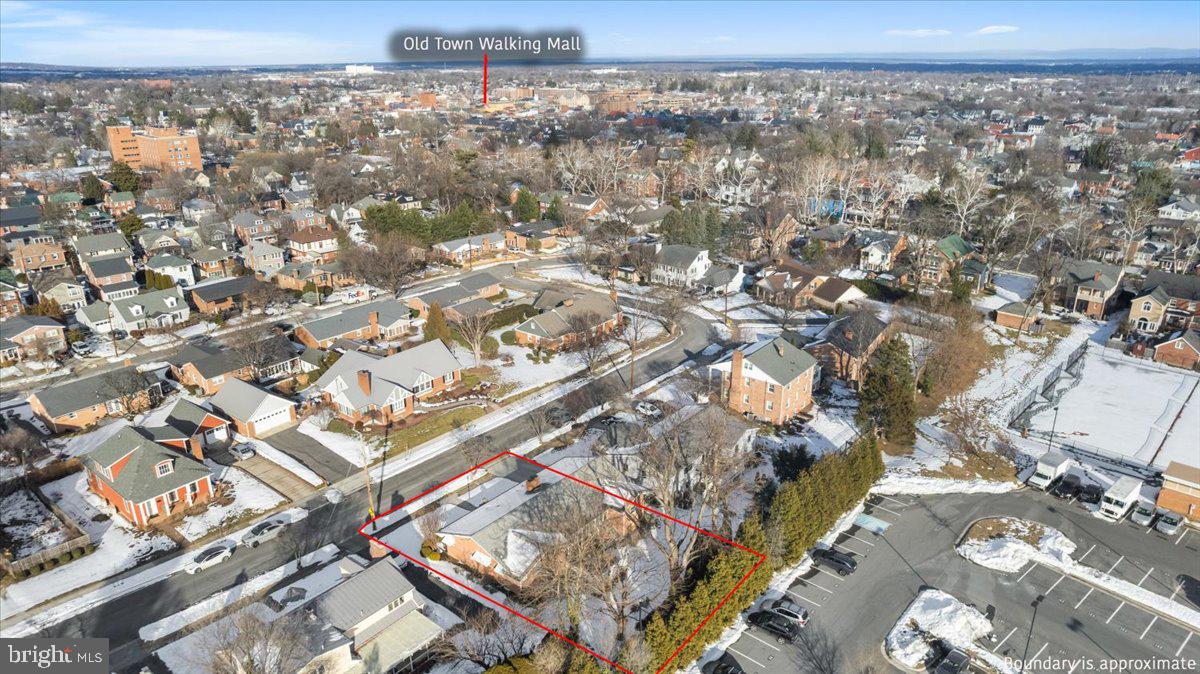 425 BRIARMONT DR, WINCHESTER, Virginia 22601, 3 Bedrooms Bedrooms, ,2 BathroomsBathrooms,Residential,For sale,425 BRIARMONT DR,VAWI2009926 MLS # VAWI2009926