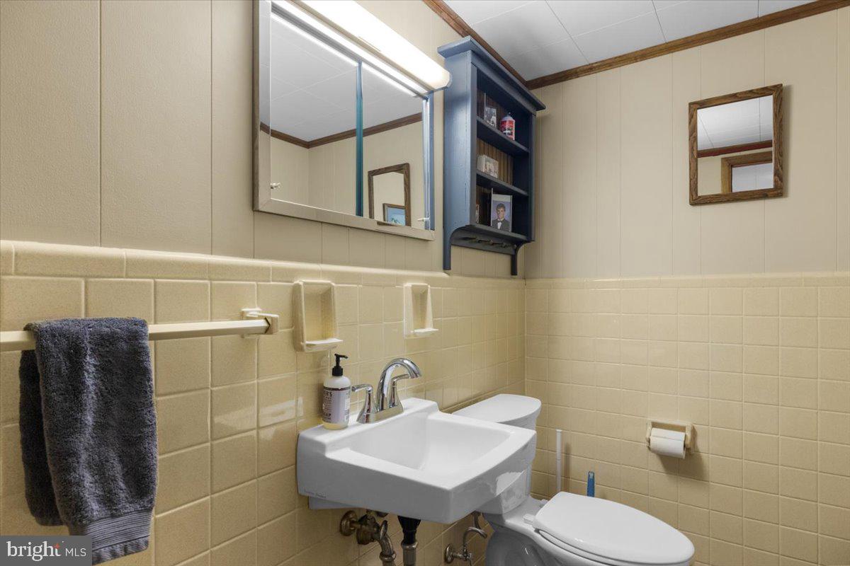 425 BRIARMONT DR, WINCHESTER, Virginia 22601, 3 Bedrooms Bedrooms, ,2 BathroomsBathrooms,Residential,For sale,425 BRIARMONT DR,VAWI2009926 MLS # VAWI2009926