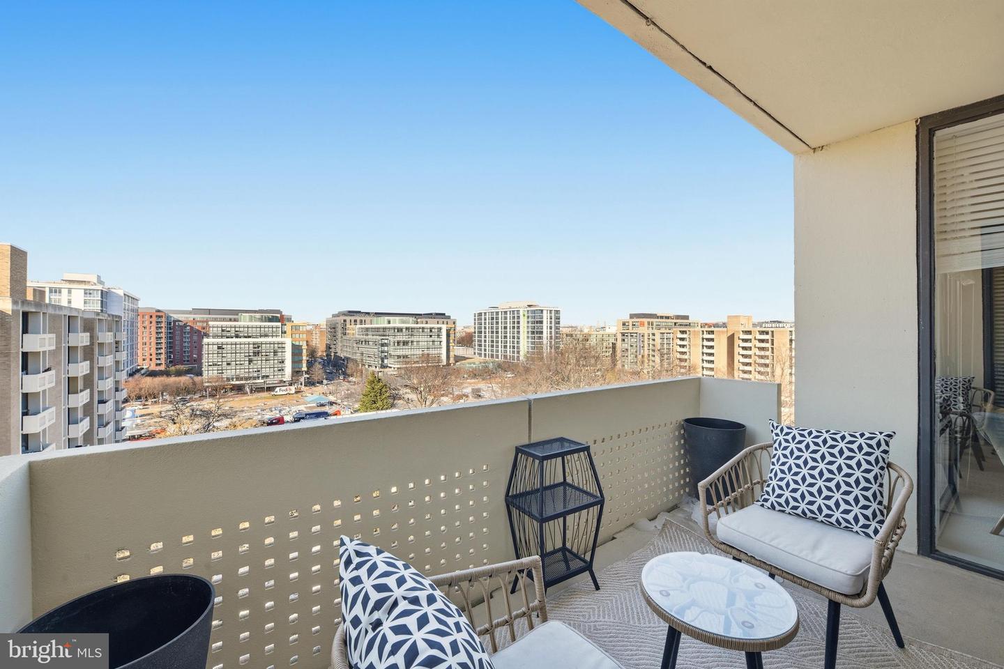 1245 4TH ST SW #E805, WASHINGTON, District Of Columbia 20024, 1 Bedroom Bedrooms, ,1 BathroomBathrooms,Residential,For sale,1245 4TH ST SW #E805,DCDC2245328 MLS # DCDC2245328