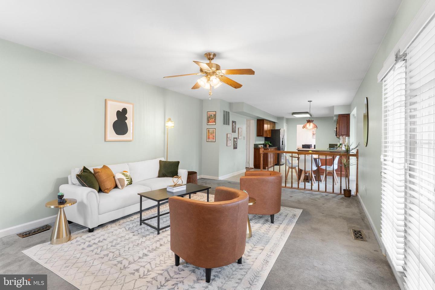 6506 STONEDALE LN, CLIFTON, Virginia 20124, 4 Bedrooms Bedrooms, ,3 BathroomsBathrooms,Residential,For sale,6506 STONEDALE LN,VAFX2290022 MLS # VAFX2290022 6506 STONEDALE LN, CLIFTON, Virginia 20124, 4 Bedrooms Bedrooms, ,3 BathroomsBathrooms,Residential,For sale,6506 STONEDALE LN,VAFX2290022 MLS # VAFX2290022