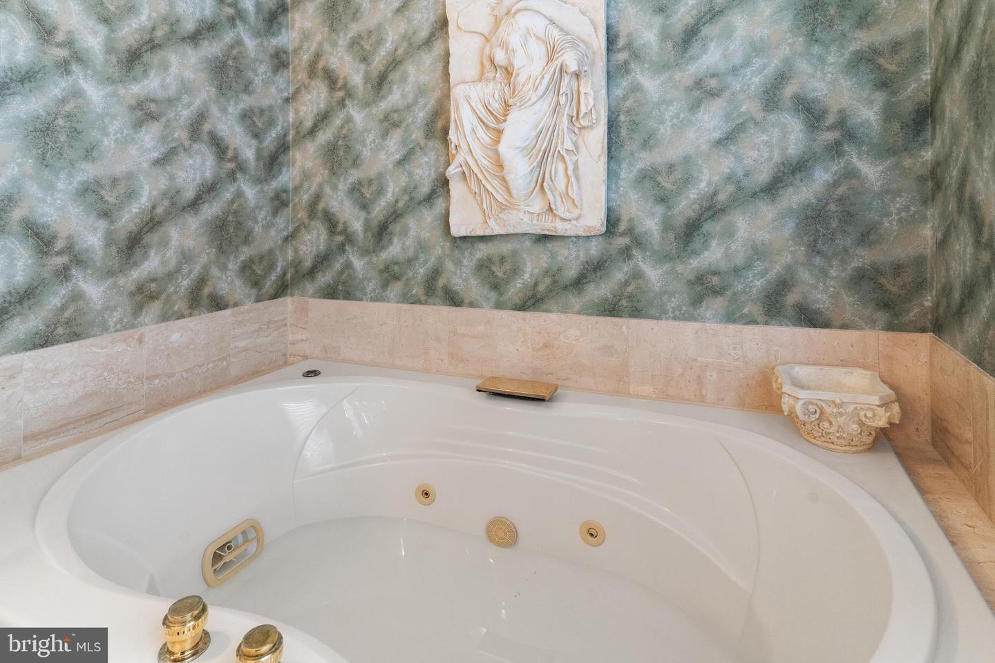 6506 STONEDALE LN, CLIFTON, Virginia 20124, 4 Bedrooms Bedrooms, ,3 BathroomsBathrooms,Residential,For sale,6506 STONEDALE LN,VAFX2290022 MLS # VAFX2290022 6506 STONEDALE LN, CLIFTON, Virginia 20124, 4 Bedrooms Bedrooms, ,3 BathroomsBathrooms,Residential,For sale,6506 STONEDALE LN,VAFX2290022 MLS # VAFX2290022