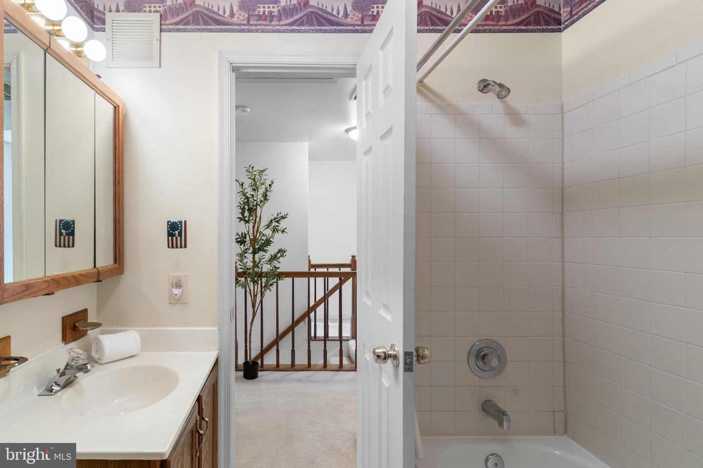 6506 STONEDALE LN, CLIFTON, Virginia 20124, 4 Bedrooms Bedrooms, ,3 BathroomsBathrooms,Residential,For sale,6506 STONEDALE LN,VAFX2290022 MLS # VAFX2290022 6506 STONEDALE LN, CLIFTON, Virginia 20124, 4 Bedrooms Bedrooms, ,3 BathroomsBathrooms,Residential,For sale,6506 STONEDALE LN,VAFX2290022 MLS # VAFX2290022