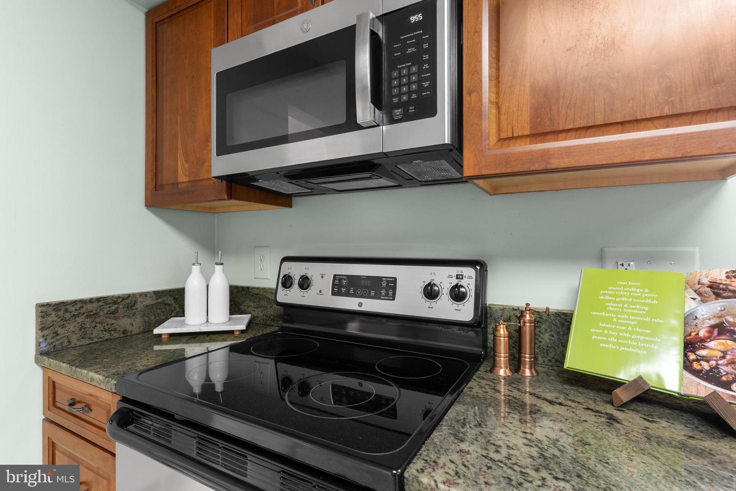 6506 STONEDALE LN, CLIFTON, Virginia 20124, 4 Bedrooms Bedrooms, ,3 BathroomsBathrooms,Residential,For sale,6506 STONEDALE LN,VAFX2290022 MLS # VAFX2290022 6506 STONEDALE LN, CLIFTON, Virginia 20124, 4 Bedrooms Bedrooms, ,3 BathroomsBathrooms,Residential,For sale,6506 STONEDALE LN,VAFX2290022 MLS # VAFX2290022