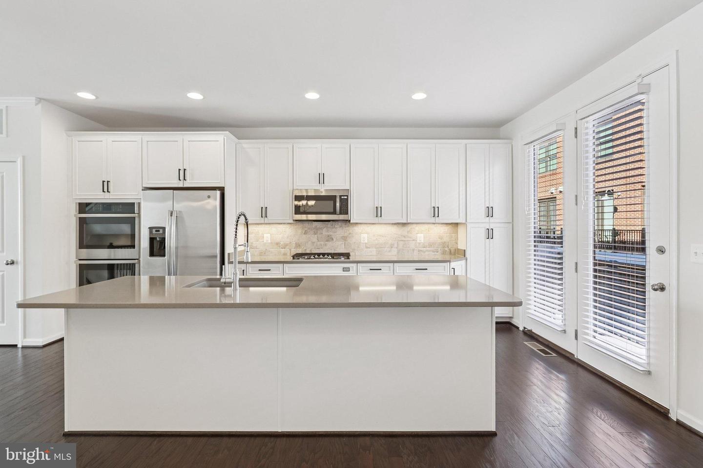 8386 GUARD TOWER RD, LORTON, Virginia 22079, 3 Bedrooms Bedrooms, 13 Rooms Rooms,2 BathroomsBathrooms,Residential,For sale,8386 GUARD TOWER RD,VAFX2290050 MLS # VAFX2290050 8386 GUARD TOWER RD, LORTON, Virginia 22079, 3 Bedrooms Bedrooms, 13 Rooms Rooms,2 BathroomsBathrooms,Residential,For sale,8386 GUARD TOWER RD,VAFX2290050 MLS # VAFX2290050