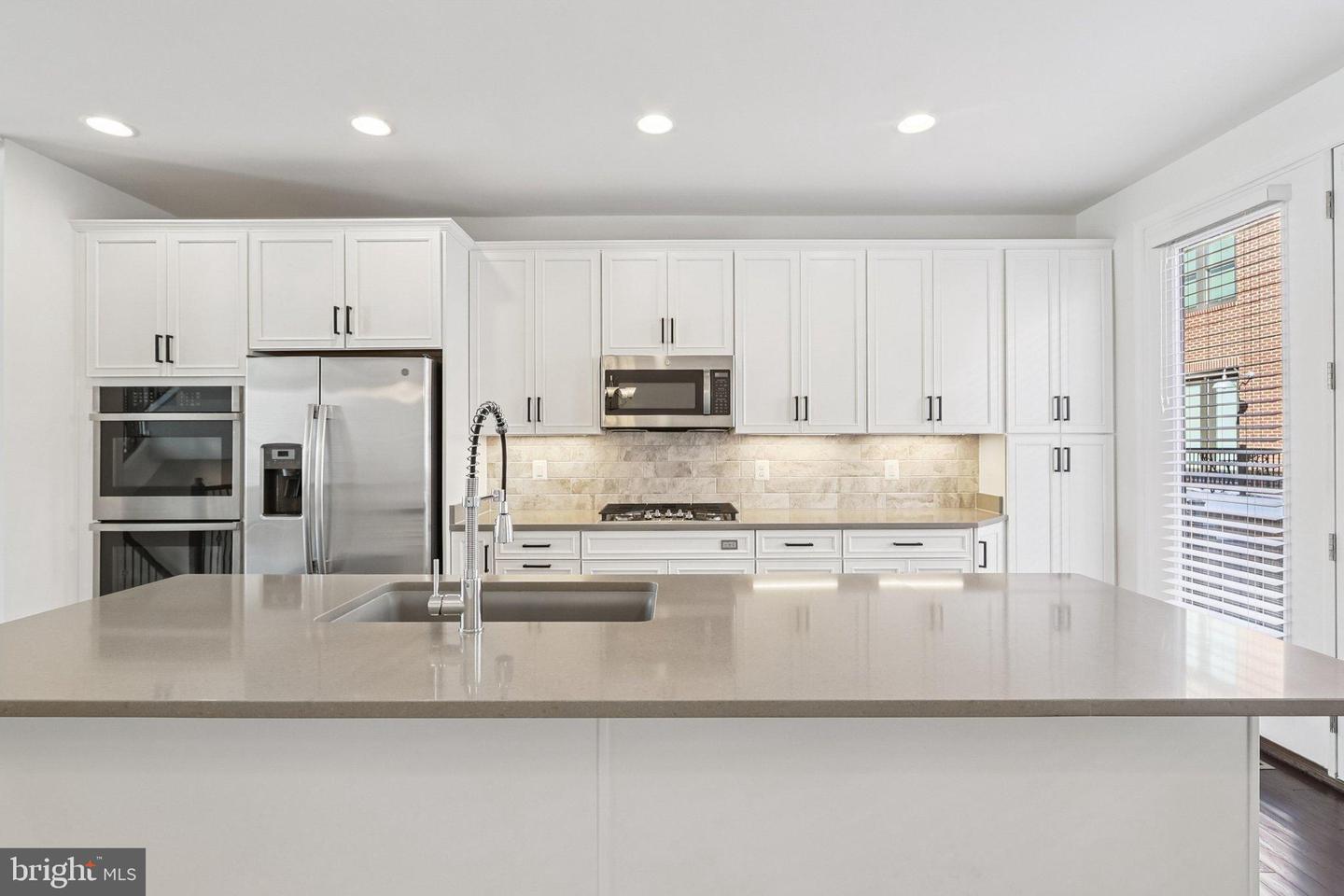 8386 GUARD TOWER RD, LORTON, Virginia 22079, 3 Bedrooms Bedrooms, 13 Rooms Rooms,2 BathroomsBathrooms,Residential,For sale,8386 GUARD TOWER RD,VAFX2290050 MLS # VAFX2290050 8386 GUARD TOWER RD, LORTON, Virginia 22079, 3 Bedrooms Bedrooms, 13 Rooms Rooms,2 BathroomsBathrooms,Residential,For sale,8386 GUARD TOWER RD,VAFX2290050 MLS # VAFX2290050