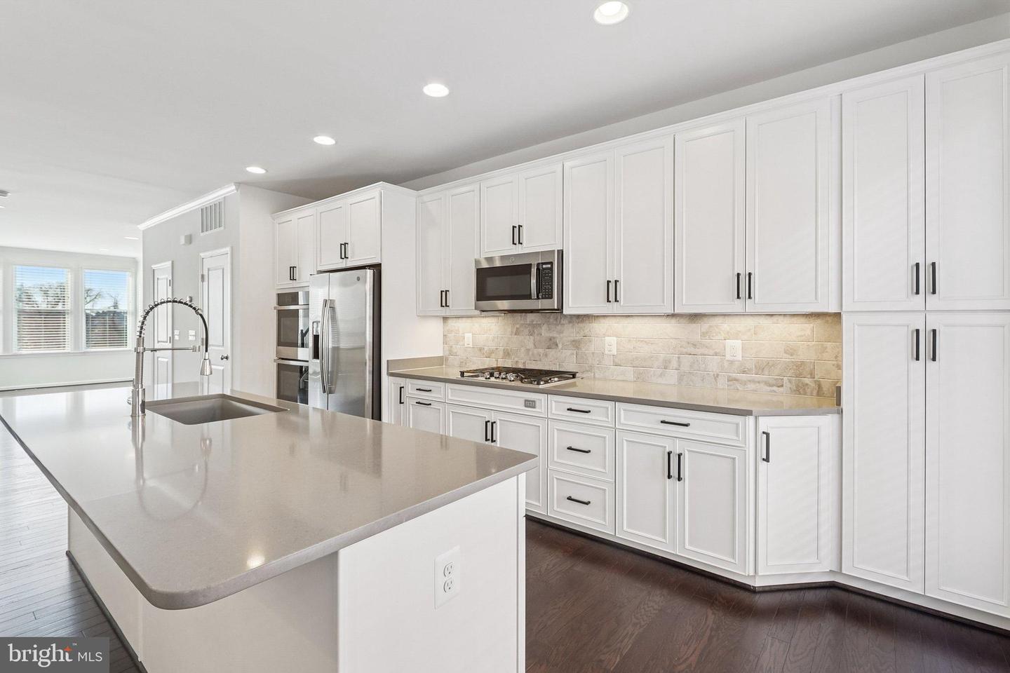 8386 GUARD TOWER RD, LORTON, Virginia 22079, 3 Bedrooms Bedrooms, 13 Rooms Rooms,2 BathroomsBathrooms,Residential,For sale,8386 GUARD TOWER RD,VAFX2290050 MLS # VAFX2290050 8386 GUARD TOWER RD, LORTON, Virginia 22079, 3 Bedrooms Bedrooms, 13 Rooms Rooms,2 BathroomsBathrooms,Residential,For sale,8386 GUARD TOWER RD,VAFX2290050 MLS # VAFX2290050