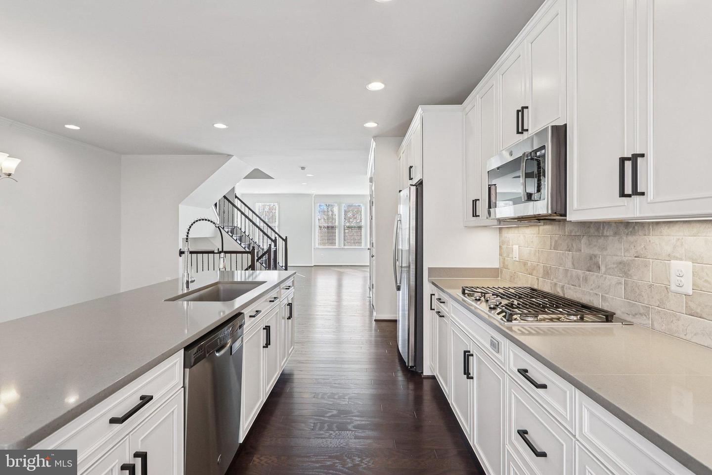 8386 GUARD TOWER RD, LORTON, Virginia 22079, 3 Bedrooms Bedrooms, 13 Rooms Rooms,2 BathroomsBathrooms,Residential,For sale,8386 GUARD TOWER RD,VAFX2290050 MLS # VAFX2290050 8386 GUARD TOWER RD, LORTON, Virginia 22079, 3 Bedrooms Bedrooms, 13 Rooms Rooms,2 BathroomsBathrooms,Residential,For sale,8386 GUARD TOWER RD,VAFX2290050 MLS # VAFX2290050