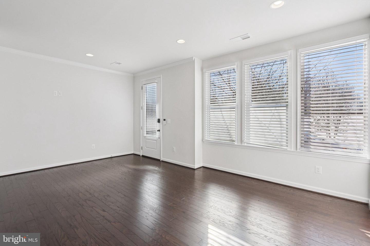 8386 GUARD TOWER RD, LORTON, Virginia 22079, 3 Bedrooms Bedrooms, 13 Rooms Rooms,2 BathroomsBathrooms,Residential,For sale,8386 GUARD TOWER RD,VAFX2290050 MLS # VAFX2290050 8386 GUARD TOWER RD, LORTON, Virginia 22079, 3 Bedrooms Bedrooms, 13 Rooms Rooms,2 BathroomsBathrooms,Residential,For sale,8386 GUARD TOWER RD,VAFX2290050 MLS # VAFX2290050