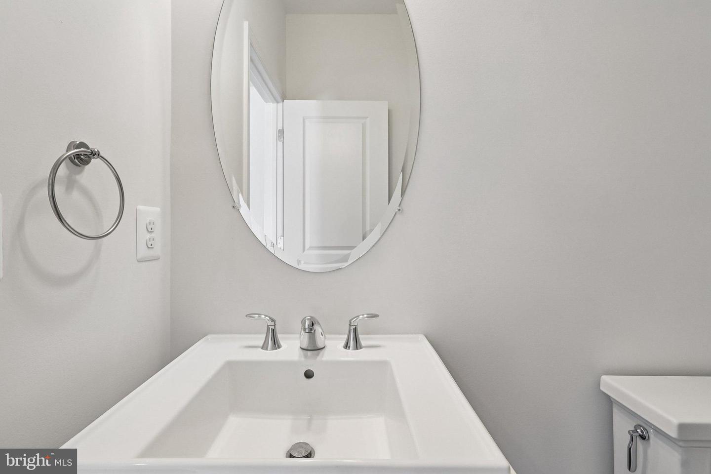 8386 GUARD TOWER RD, LORTON, Virginia 22079, 3 Bedrooms Bedrooms, 13 Rooms Rooms,2 BathroomsBathrooms,Residential,For sale,8386 GUARD TOWER RD,VAFX2290050 MLS # VAFX2290050 8386 GUARD TOWER RD, LORTON, Virginia 22079, 3 Bedrooms Bedrooms, 13 Rooms Rooms,2 BathroomsBathrooms,Residential,For sale,8386 GUARD TOWER RD,VAFX2290050 MLS # VAFX2290050