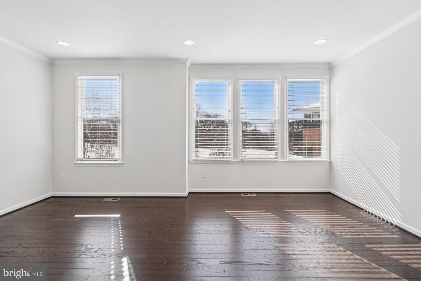 8386 GUARD TOWER RD, LORTON, Virginia 22079, 3 Bedrooms Bedrooms, 13 Rooms Rooms,2 BathroomsBathrooms,Residential,For sale,8386 GUARD TOWER RD,VAFX2290050 MLS # VAFX2290050 8386 GUARD TOWER RD, LORTON, Virginia 22079, 3 Bedrooms Bedrooms, 13 Rooms Rooms,2 BathroomsBathrooms,Residential,For sale,8386 GUARD TOWER RD,VAFX2290050 MLS # VAFX2290050