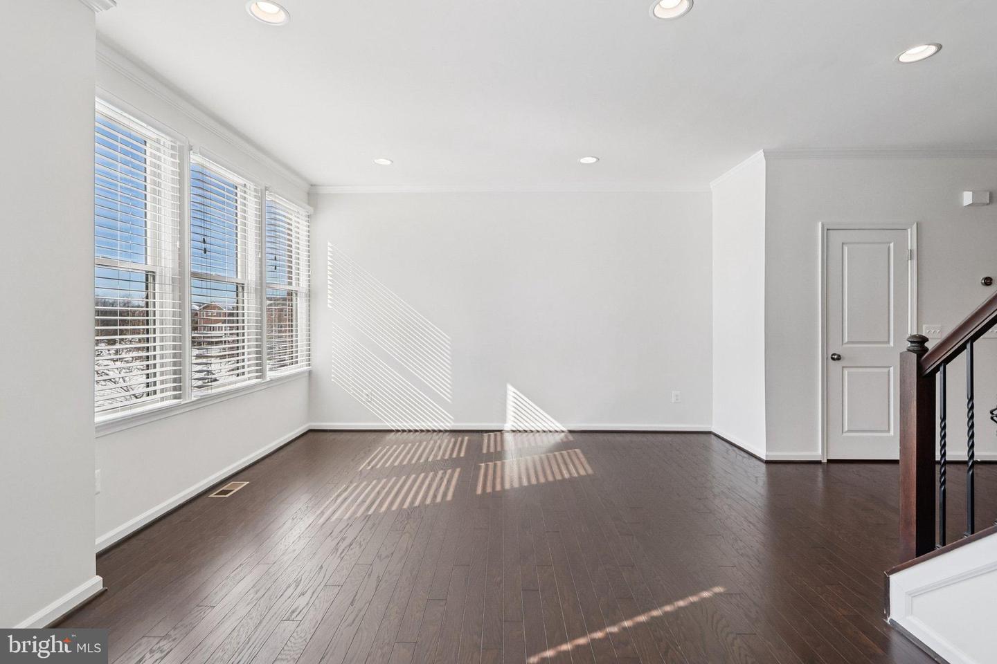 8386 GUARD TOWER RD, LORTON, Virginia 22079, 3 Bedrooms Bedrooms, 13 Rooms Rooms,2 BathroomsBathrooms,Residential,For sale,8386 GUARD TOWER RD,VAFX2290050 MLS # VAFX2290050 8386 GUARD TOWER RD, LORTON, Virginia 22079, 3 Bedrooms Bedrooms, 13 Rooms Rooms,2 BathroomsBathrooms,Residential,For sale,8386 GUARD TOWER RD,VAFX2290050 MLS # VAFX2290050