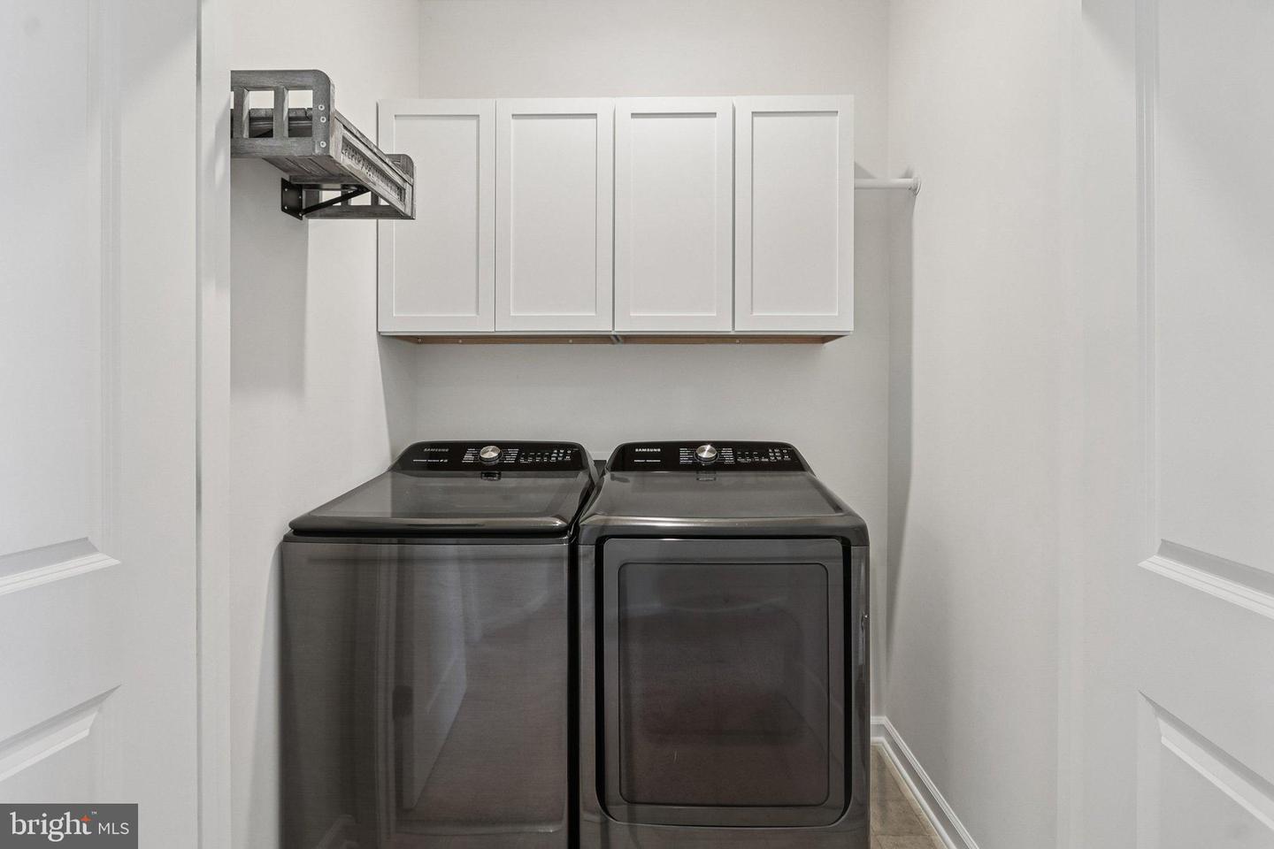 8386 GUARD TOWER RD, LORTON, Virginia 22079, 3 Bedrooms Bedrooms, 13 Rooms Rooms,2 BathroomsBathrooms,Residential,For sale,8386 GUARD TOWER RD,VAFX2290050 MLS # VAFX2290050 8386 GUARD TOWER RD, LORTON, Virginia 22079, 3 Bedrooms Bedrooms, 13 Rooms Rooms,2 BathroomsBathrooms,Residential,For sale,8386 GUARD TOWER RD,VAFX2290050 MLS # VAFX2290050