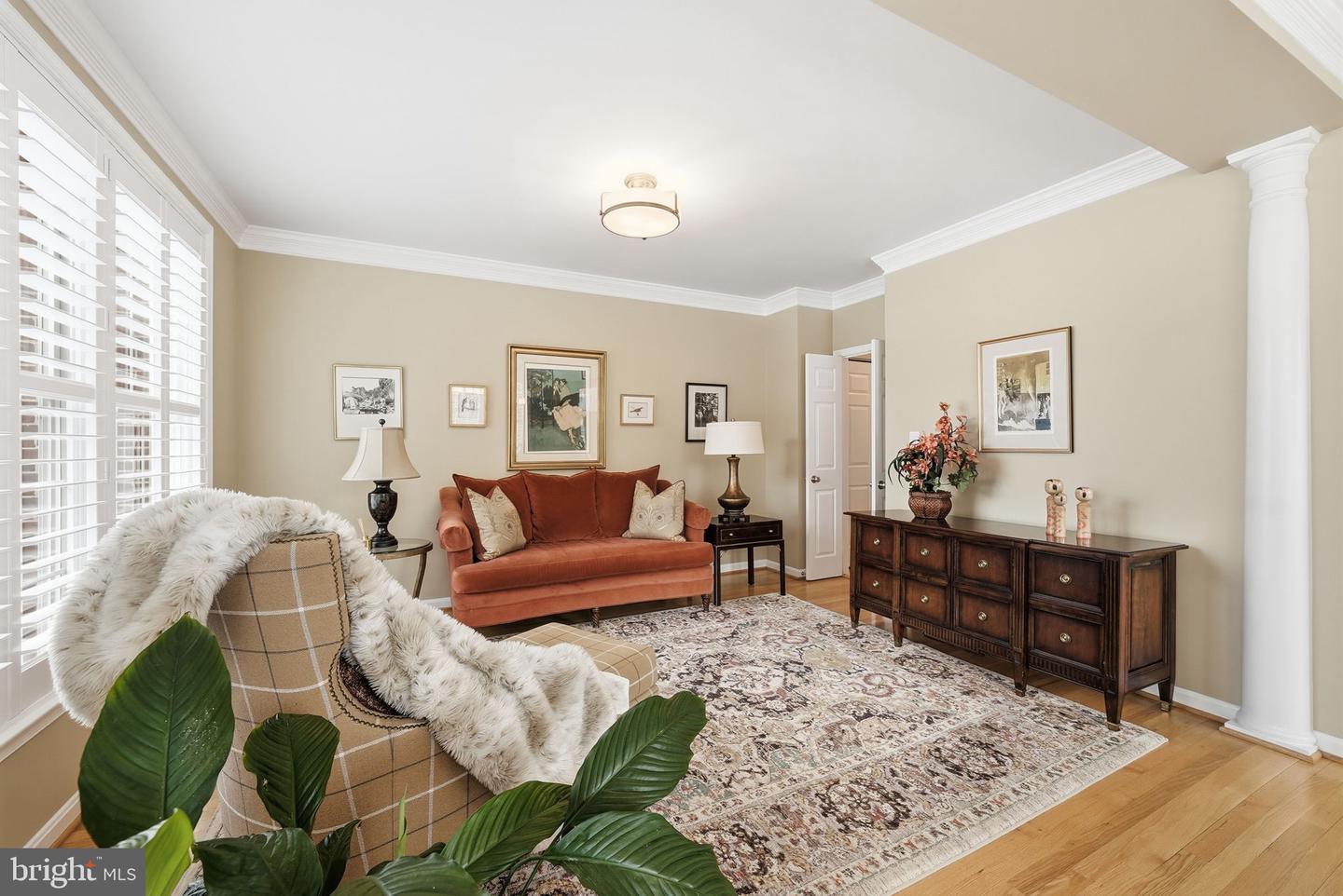 6127 DONIVAL SQ, ALEXANDRIA, Virginia 22315, 3 Bedrooms Bedrooms, ,3 BathroomsBathrooms,Residential,For sale,6127 DONIVAL SQ,VAFX2290078 MLS # VAFX2290078 6127 DONIVAL SQ, ALEXANDRIA, Virginia 22315, 3 Bedrooms Bedrooms, ,3 BathroomsBathrooms,Residential,For sale,6127 DONIVAL SQ,VAFX2290078 MLS # VAFX2290078