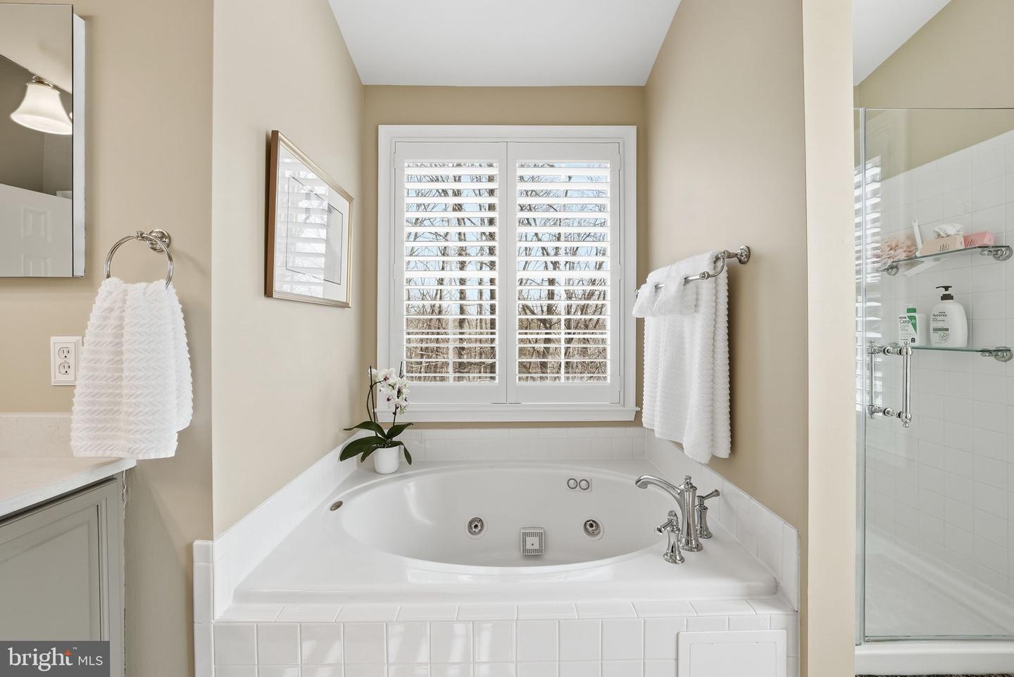 6127 DONIVAL SQ, ALEXANDRIA, Virginia 22315, 3 Bedrooms Bedrooms, ,3 BathroomsBathrooms,Residential,For sale,6127 DONIVAL SQ,VAFX2290078 MLS # VAFX2290078 6127 DONIVAL SQ, ALEXANDRIA, Virginia 22315, 3 Bedrooms Bedrooms, ,3 BathroomsBathrooms,Residential,For sale,6127 DONIVAL SQ,VAFX2290078 MLS # VAFX2290078