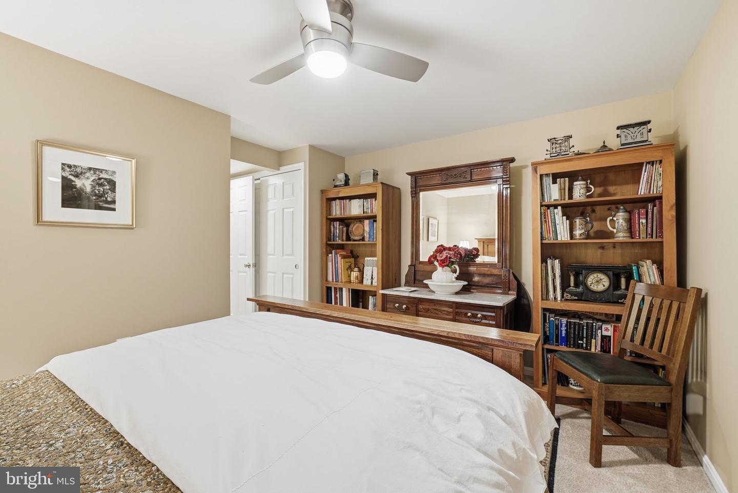 6127 DONIVAL SQ, ALEXANDRIA, Virginia 22315, 3 Bedrooms Bedrooms, ,3 BathroomsBathrooms,Residential,For sale,6127 DONIVAL SQ,VAFX2290078 MLS # VAFX2290078 6127 DONIVAL SQ, ALEXANDRIA, Virginia 22315, 3 Bedrooms Bedrooms, ,3 BathroomsBathrooms,Residential,For sale,6127 DONIVAL SQ,VAFX2290078 MLS # VAFX2290078