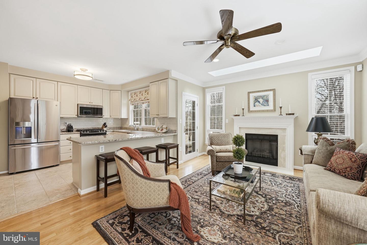 6127 DONIVAL SQ, ALEXANDRIA, Virginia 22315, 3 Bedrooms Bedrooms, ,3 BathroomsBathrooms,Residential,For sale,6127 DONIVAL SQ,VAFX2290078 MLS # VAFX2290078 6127 DONIVAL SQ, ALEXANDRIA, Virginia 22315, 3 Bedrooms Bedrooms, ,3 BathroomsBathrooms,Residential,For sale,6127 DONIVAL SQ,VAFX2290078 MLS # VAFX2290078