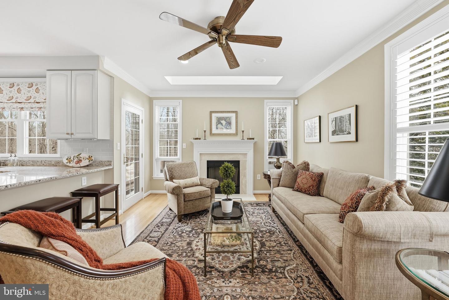 6127 DONIVAL SQ, ALEXANDRIA, Virginia 22315, 3 Bedrooms Bedrooms, ,3 BathroomsBathrooms,Residential,For sale,6127 DONIVAL SQ,VAFX2290078 MLS # VAFX2290078 6127 DONIVAL SQ, ALEXANDRIA, Virginia 22315, 3 Bedrooms Bedrooms, ,3 BathroomsBathrooms,Residential,For sale,6127 DONIVAL SQ,VAFX2290078 MLS # VAFX2290078