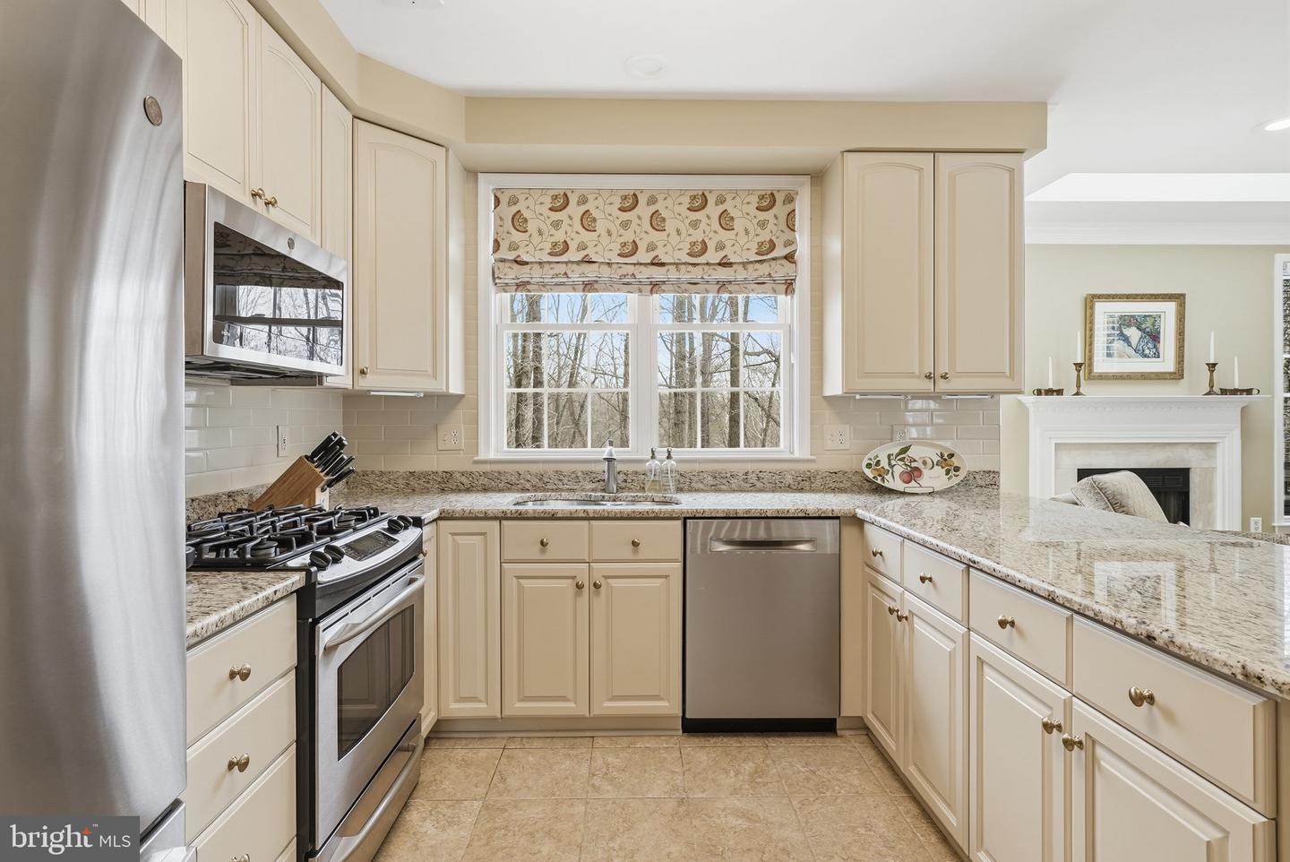 6127 DONIVAL SQ, ALEXANDRIA, Virginia 22315, 3 Bedrooms Bedrooms, ,3 BathroomsBathrooms,Residential,For sale,6127 DONIVAL SQ,VAFX2290078 MLS # VAFX2290078 6127 DONIVAL SQ, ALEXANDRIA, Virginia 22315, 3 Bedrooms Bedrooms, ,3 BathroomsBathrooms,Residential,For sale,6127 DONIVAL SQ,VAFX2290078 MLS # VAFX2290078