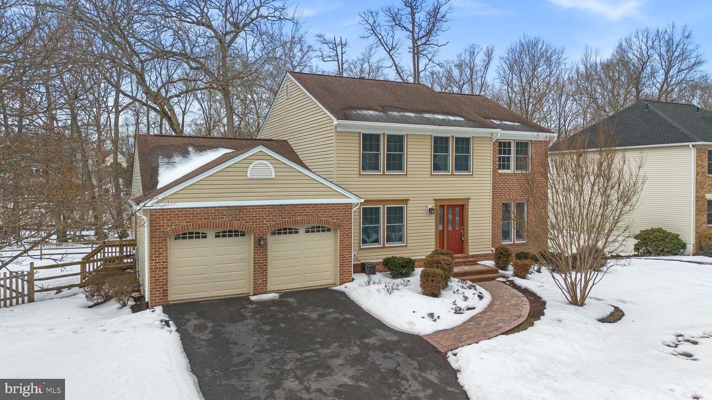 12017 SUGARLAND VALLEY DR, HERNDON, Virginia 20170, 5 Bedrooms Bedrooms, ,3 BathroomsBathrooms,Residential,For sale,12017 SUGARLAND VALLEY DR,VAFX2290138 MLS # VAFX2290138