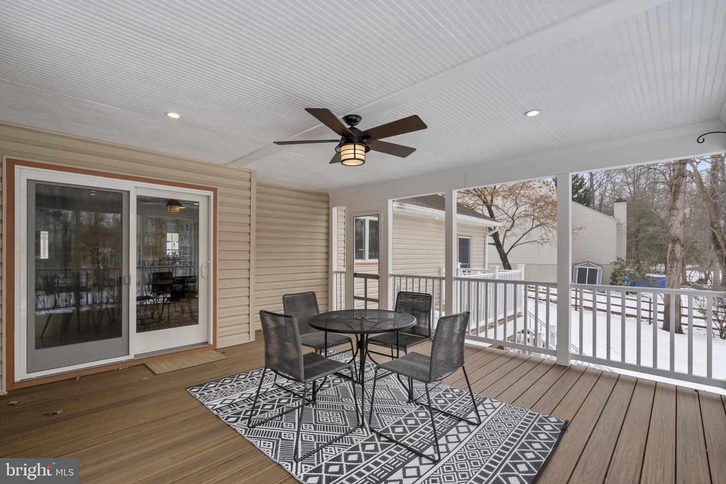 12017 SUGARLAND VALLEY DR, HERNDON, Virginia 20170, 5 Bedrooms Bedrooms, ,3 BathroomsBathrooms,Residential,For sale,12017 SUGARLAND VALLEY DR,VAFX2290138 MLS # VAFX2290138