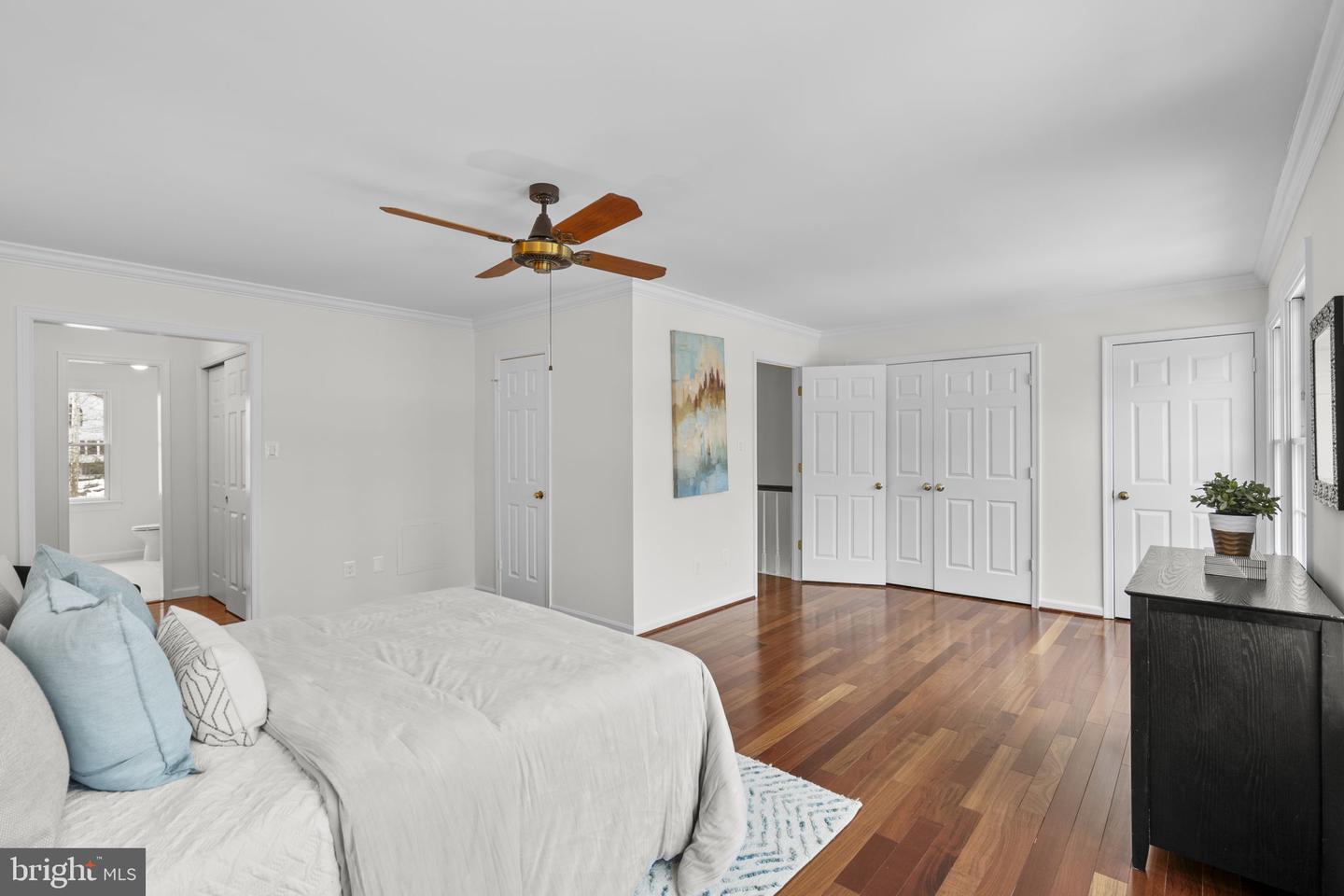 12017 SUGARLAND VALLEY DR, HERNDON, Virginia 20170, 5 Bedrooms Bedrooms, ,3 BathroomsBathrooms,Residential,For sale,12017 SUGARLAND VALLEY DR,VAFX2290138 MLS # VAFX2290138