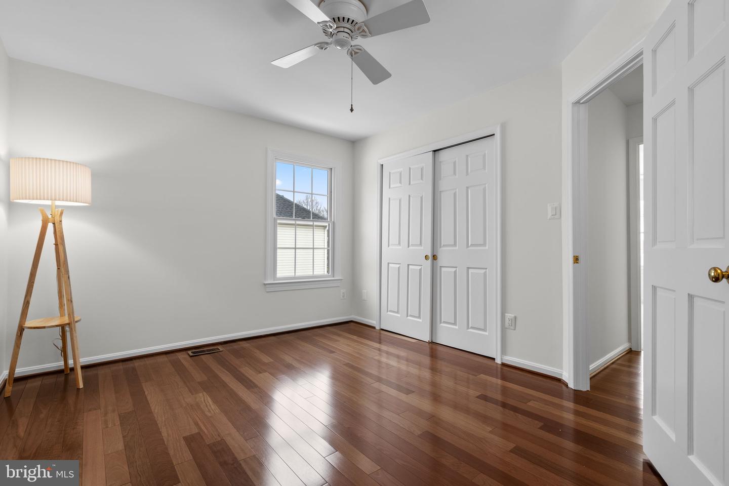 12017 SUGARLAND VALLEY DR, HERNDON, Virginia 20170, 5 Bedrooms Bedrooms, ,3 BathroomsBathrooms,Residential,For sale,12017 SUGARLAND VALLEY DR,VAFX2290138 MLS # VAFX2290138