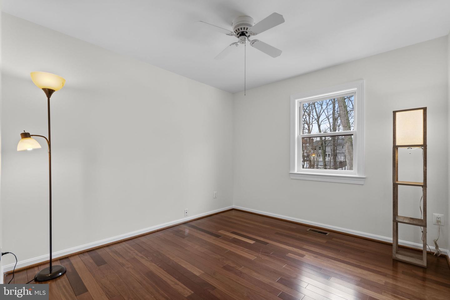 12017 SUGARLAND VALLEY DR, HERNDON, Virginia 20170, 5 Bedrooms Bedrooms, ,3 BathroomsBathrooms,Residential,For sale,12017 SUGARLAND VALLEY DR,VAFX2290138 MLS # VAFX2290138