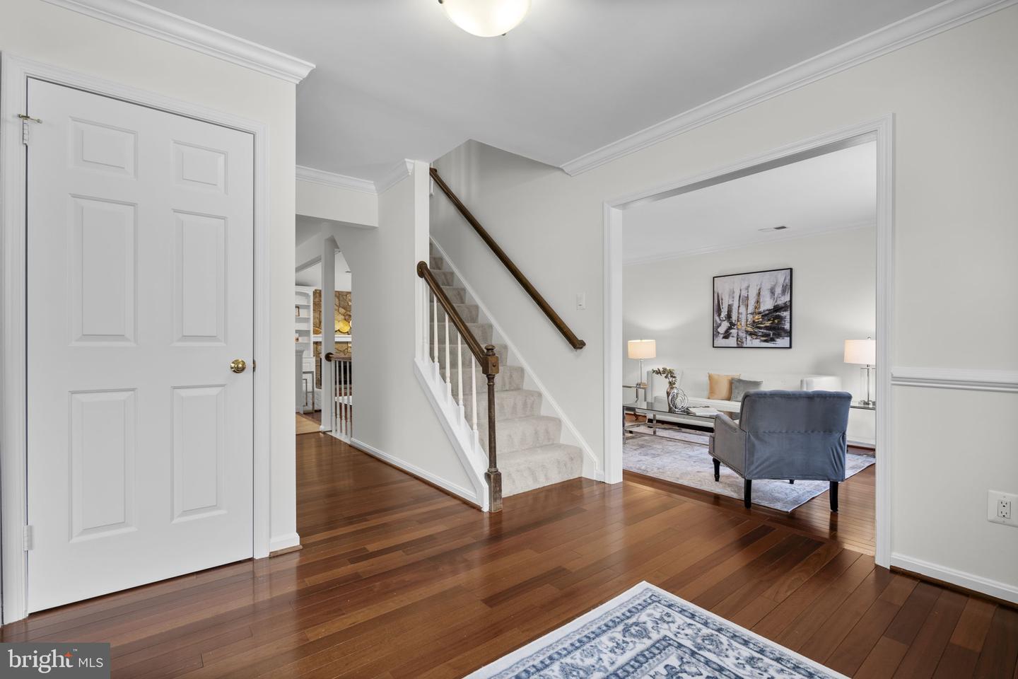 12017 SUGARLAND VALLEY DR, HERNDON, Virginia 20170, 5 Bedrooms Bedrooms, ,3 BathroomsBathrooms,Residential,For sale,12017 SUGARLAND VALLEY DR,VAFX2290138 MLS # VAFX2290138