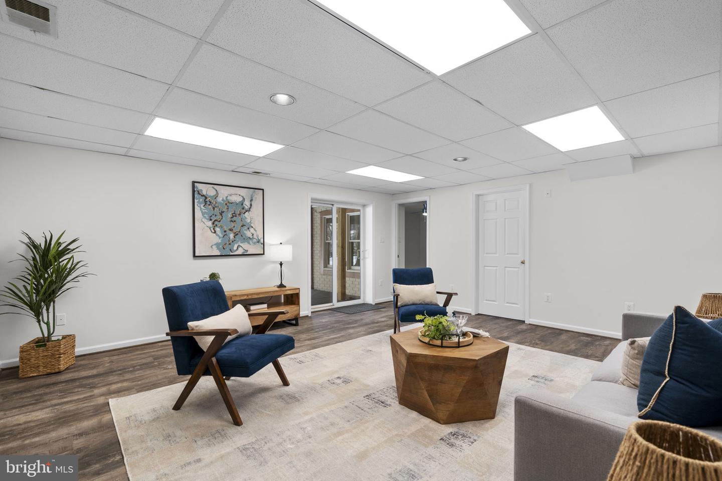 12017 SUGARLAND VALLEY DR, HERNDON, Virginia 20170, 5 Bedrooms Bedrooms, ,3 BathroomsBathrooms,Residential,For sale,12017 SUGARLAND VALLEY DR,VAFX2290138 MLS # VAFX2290138