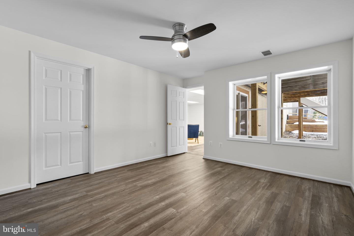 12017 SUGARLAND VALLEY DR, HERNDON, Virginia 20170, 5 Bedrooms Bedrooms, ,3 BathroomsBathrooms,Residential,For sale,12017 SUGARLAND VALLEY DR,VAFX2290138 MLS # VAFX2290138