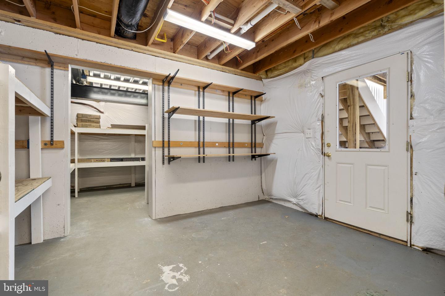 12017 SUGARLAND VALLEY DR, HERNDON, Virginia 20170, 5 Bedrooms Bedrooms, ,3 BathroomsBathrooms,Residential,For sale,12017 SUGARLAND VALLEY DR,VAFX2290138 MLS # VAFX2290138