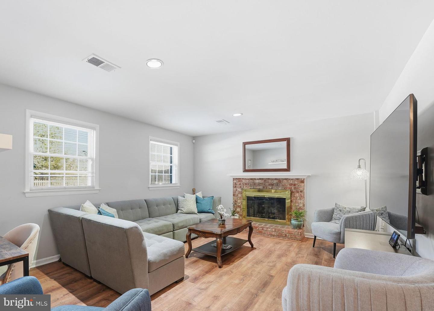 2007 COOL SPRING DR, ALEXANDRIA, Virginia 22308, 4 Bedrooms Bedrooms, ,2 BathroomsBathrooms,Residential,For sale,2007 COOL SPRING DR,VAFX2290182 MLS # VAFX2290182