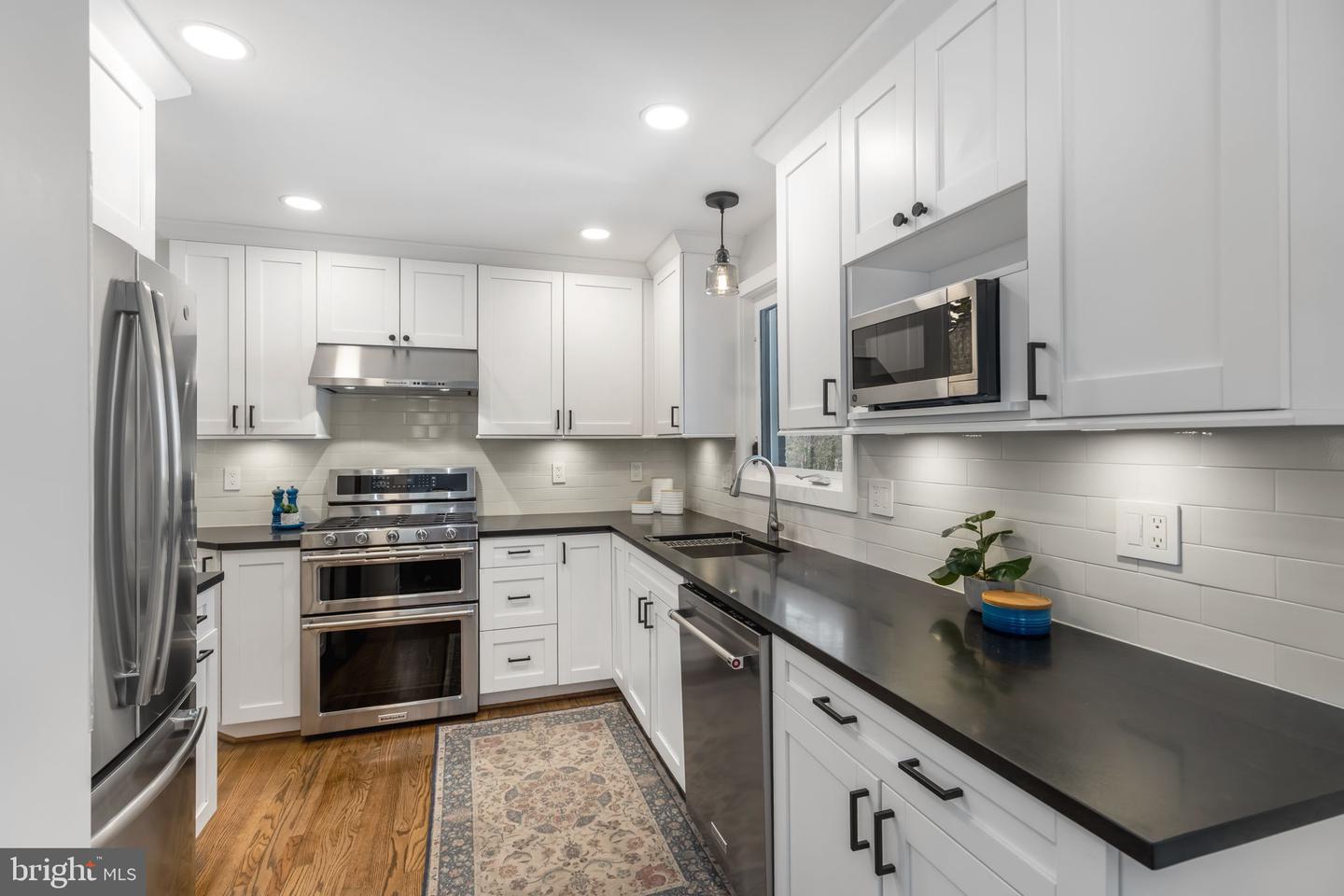 6522 OAKWOOD DR, FALLS CHURCH, Virginia 22041, 3 Bedrooms Bedrooms, ,2 BathroomsBathrooms,Residential,For sale,6522 OAKWOOD DR,VAFX2290184 MLS # VAFX2290184